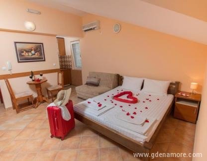 Adzic Apartments, private accommodation in city Budva, Montenegro - 201303571